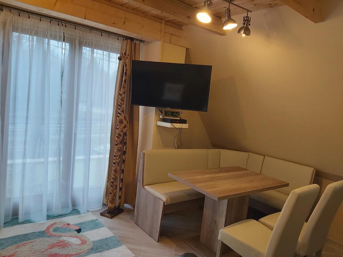 Flamingo Apartman Balatonszarszo Exterior photo